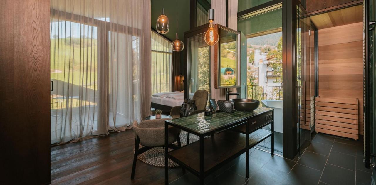 Floris Green Suites By Parc Hotel Florian Seis am Schlern Buitenkant foto